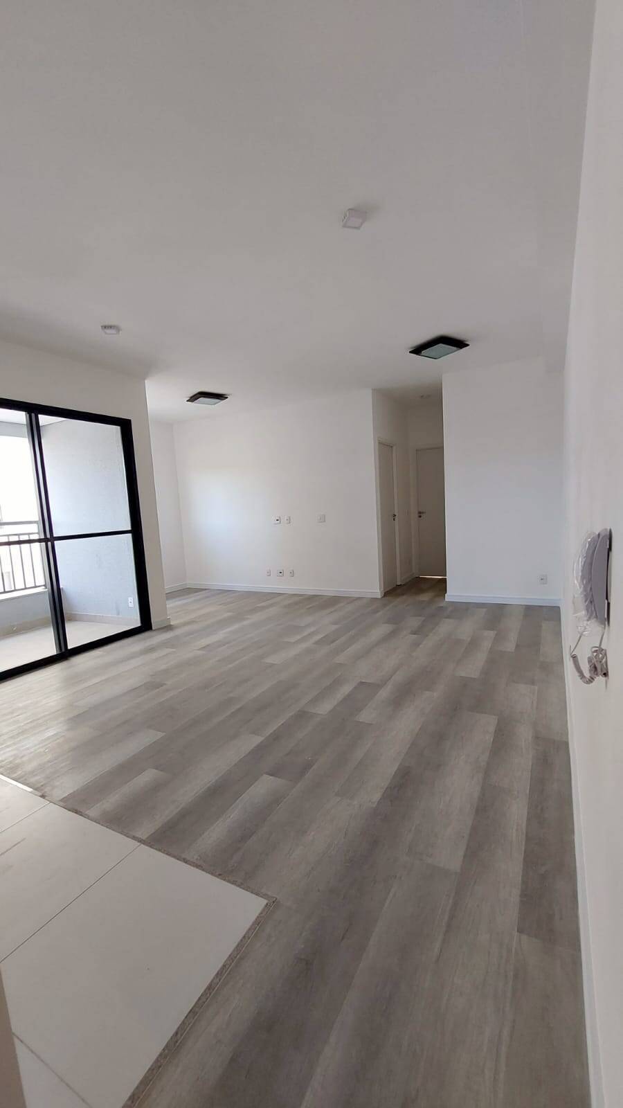 Apartamento à venda com 2 quartos, 70m² - Alphaville Empresarial,
