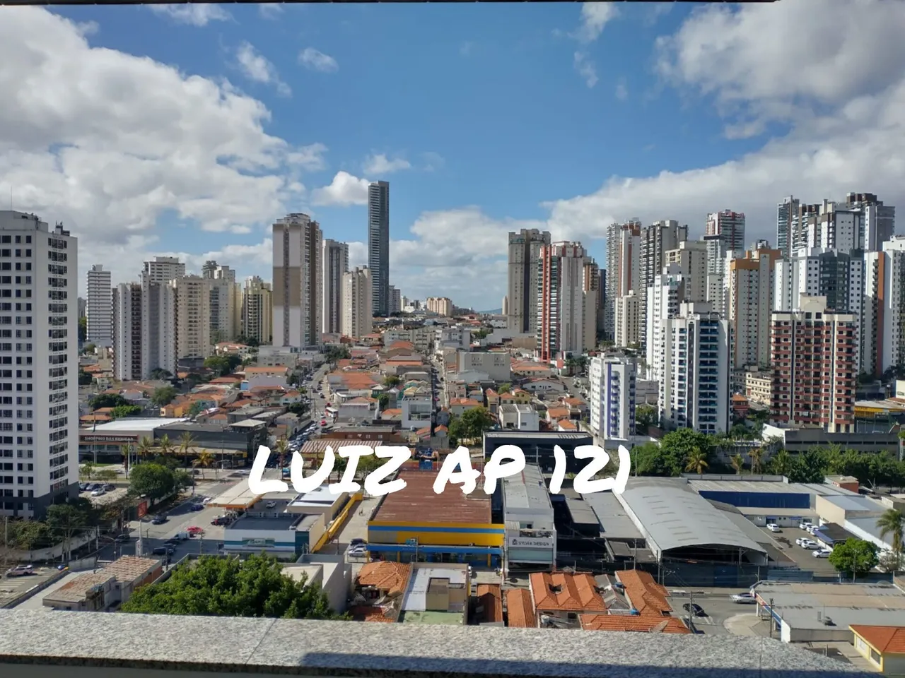  - Apartamento 2 por andar com churrasqueira carvão na sacada com 3 Dormitório