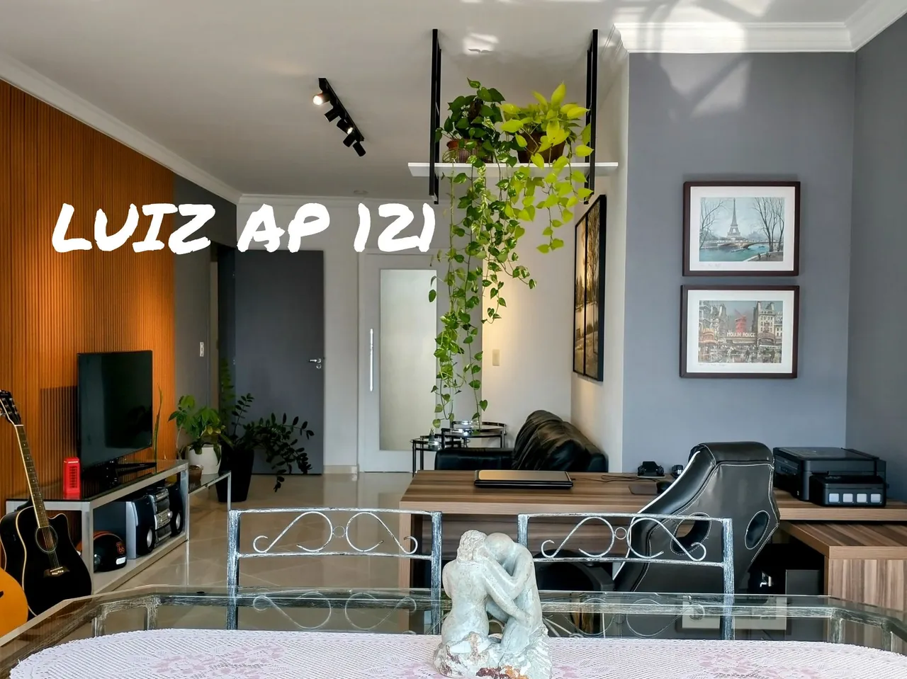 Apartamento 2 por andar com churrasqueira carvão na sacada com 3 Dormitório - M Baroni Prime