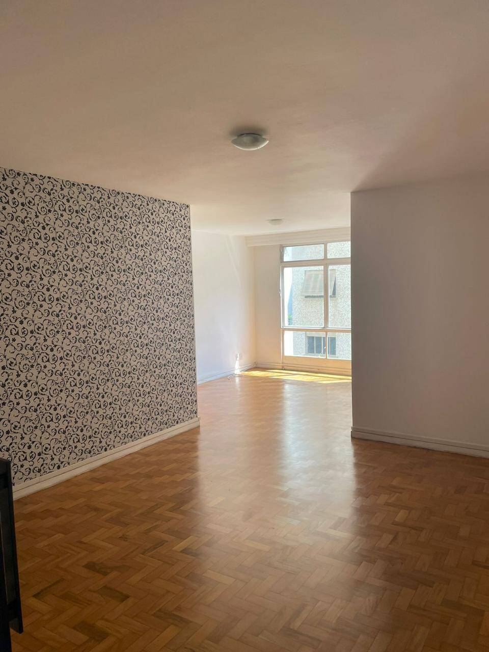 Lindo apartamento Rua Cravinhos  próximo Oscar Freire  3 dormitórios 160m2 - M Baroni Prime
