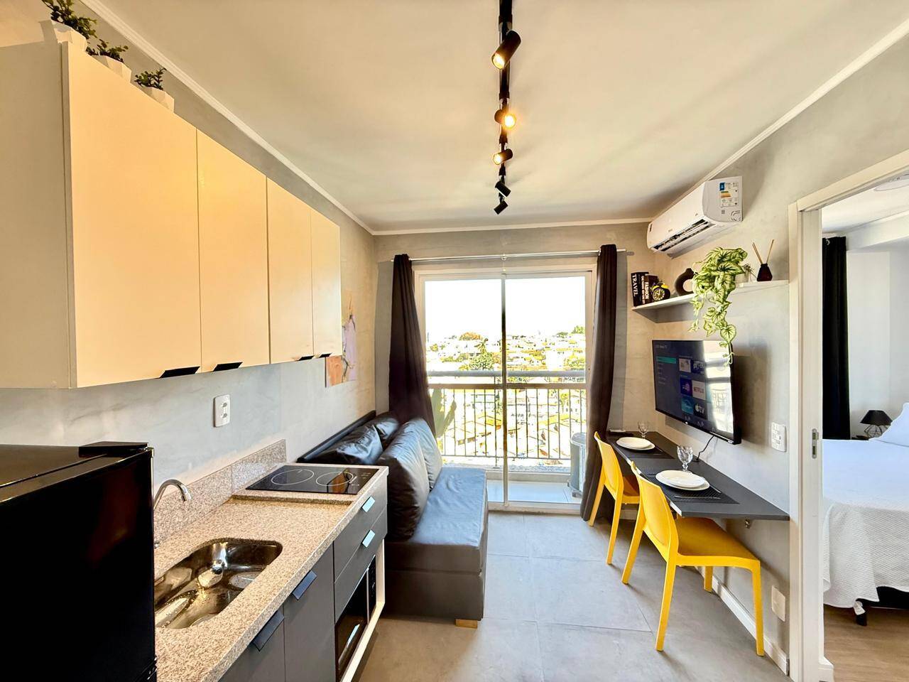 Maravilhoso Studio no 1610 andar  frente piscina, último andar e face norte - M Baroni Prime