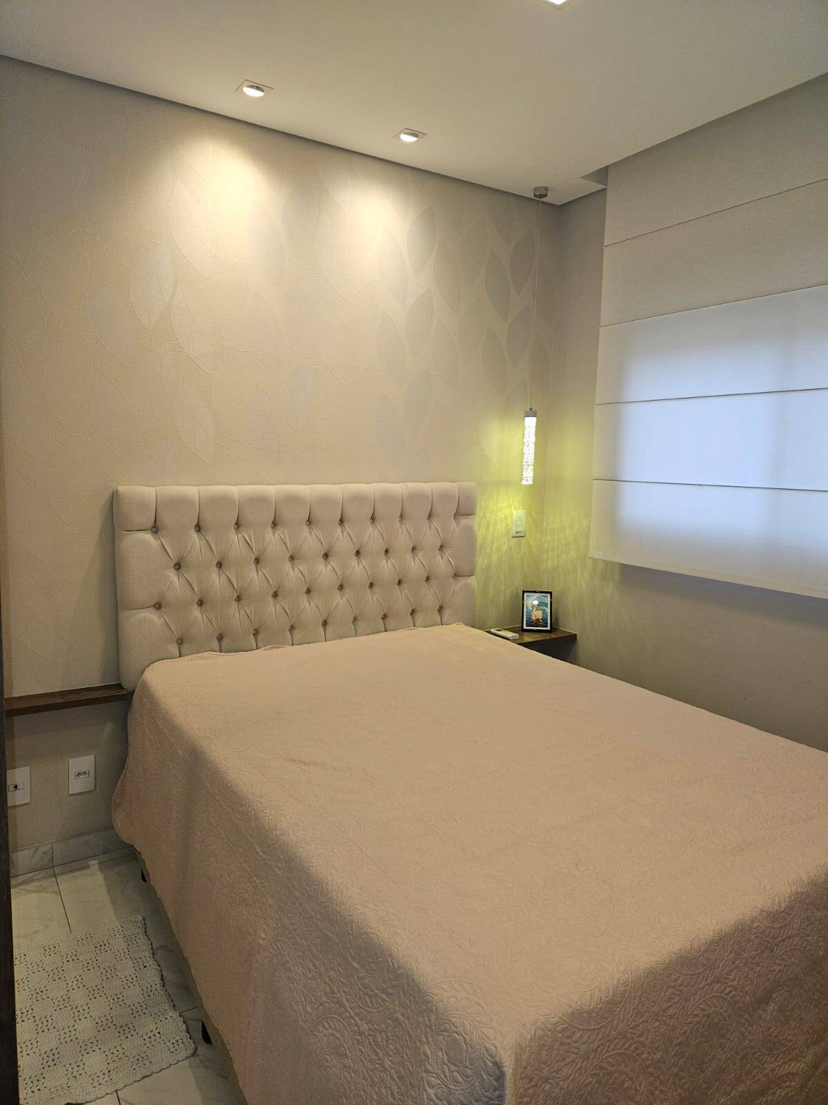  - Apartamento decorado em ótimo estado ao lado do metro.