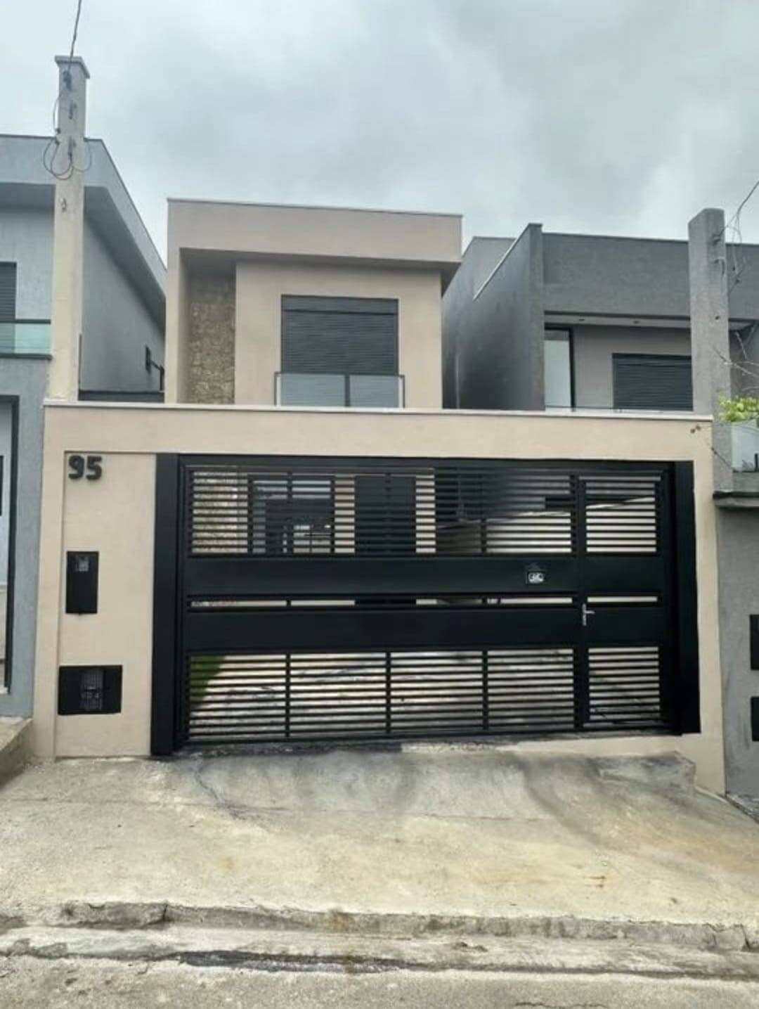  - Casa novíssima Local - Santana de Parnaíba - Vila Nova Jaguari