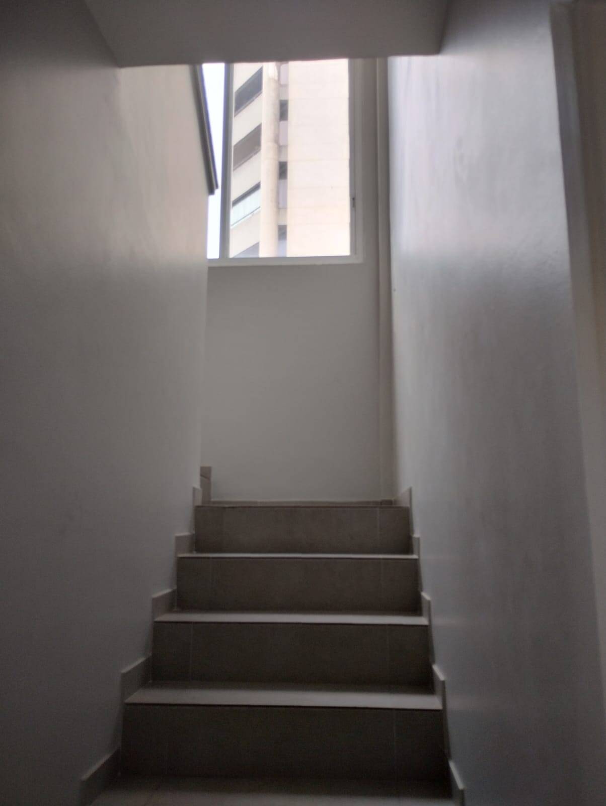  - Duplex para locação 03 dormitórios, 01 Suíte, 02 vagas, 277² - Paraíso