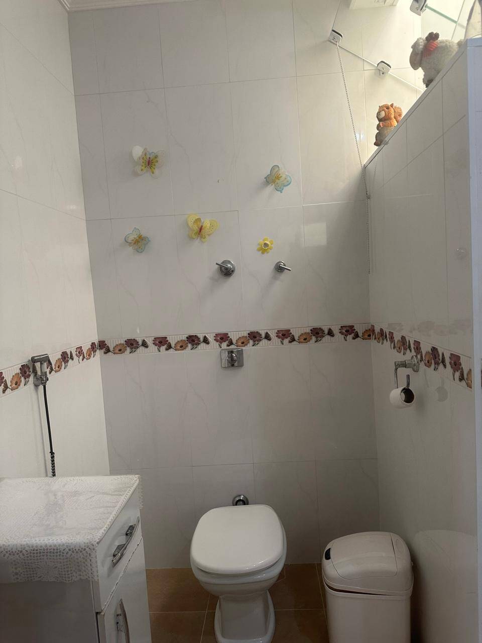  - Sobrado maravilhosa mobiliada, alto padrão 5quartos 3 suítes 4vagas 350m2