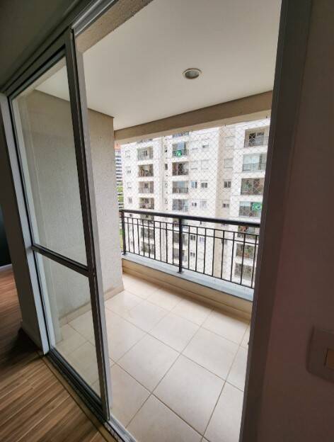  - Apartamento para venda no Morumbi, com 64m², 2 quartos, suíte, varanda.