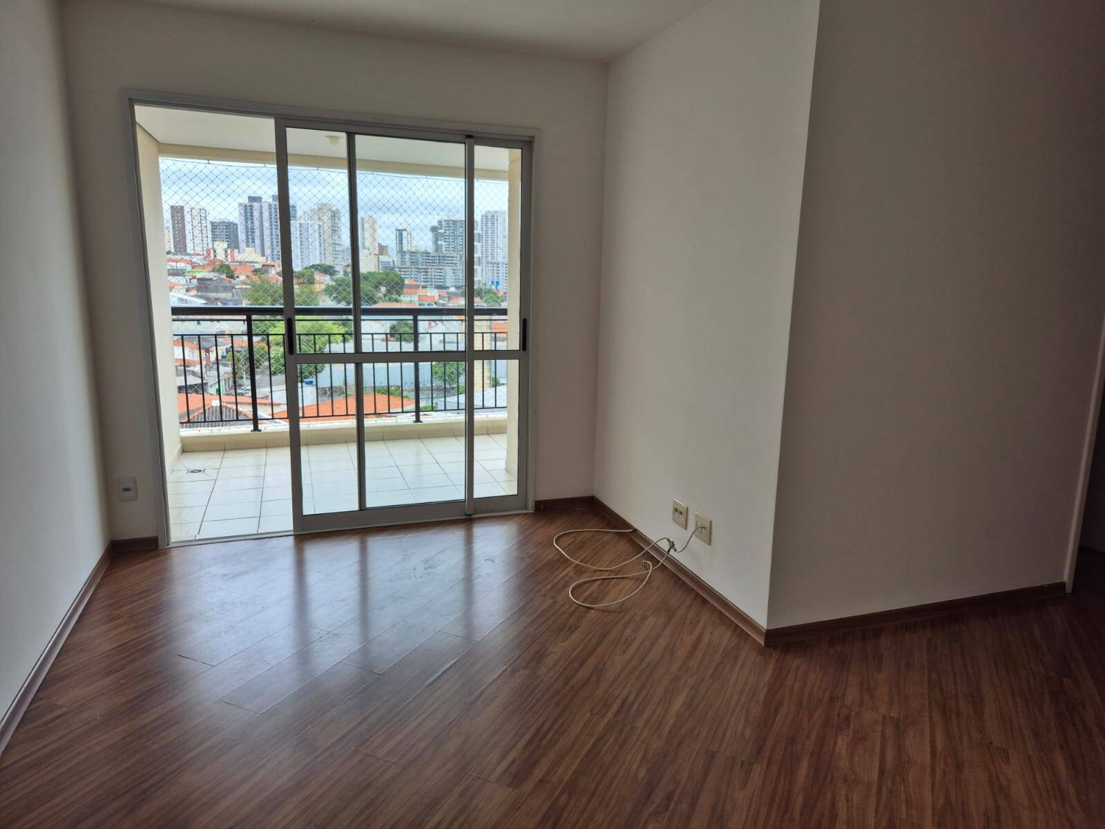  - Apartamento para locação na Vergueiro, 67 m², 3 quartos, suíte, 2 vagas.