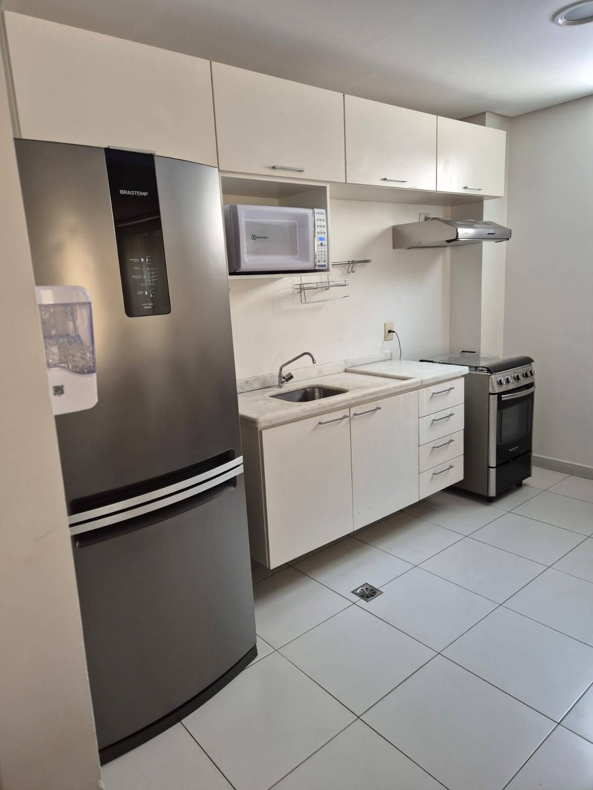  - Apartamento para locação na Vergueiro, 67 m², 3 quartos, suíte, 2 vagas.