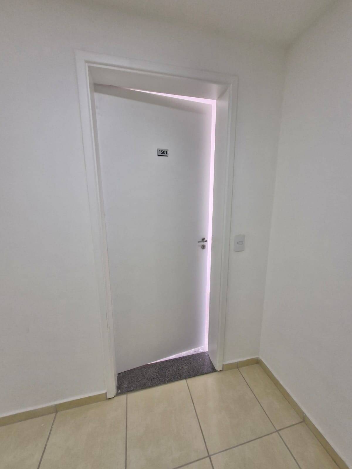  - Vendo Apartamento Aneri Cambuci - 2 dorm, 36m², 15º andar, Metrô a 220m