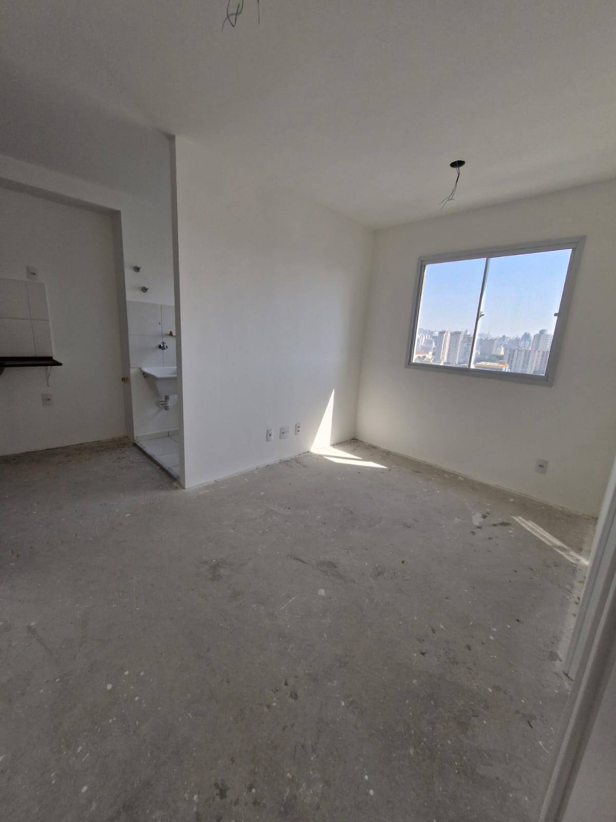  - Vendo Apartamento Aneri Cambuci - 2 dorm, 36m², 15º andar, Metrô a 220m