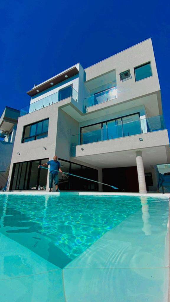 Casa no condomínio New ville 440 metros 4 quartos 4 suítes 4 vagas - M Baroni Prime