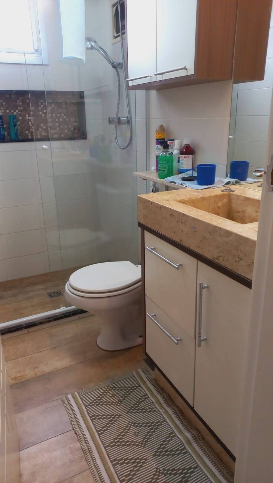  - Apartamento mobiliado e Decorado. São 3 dormitórios e 1 suíte com closet