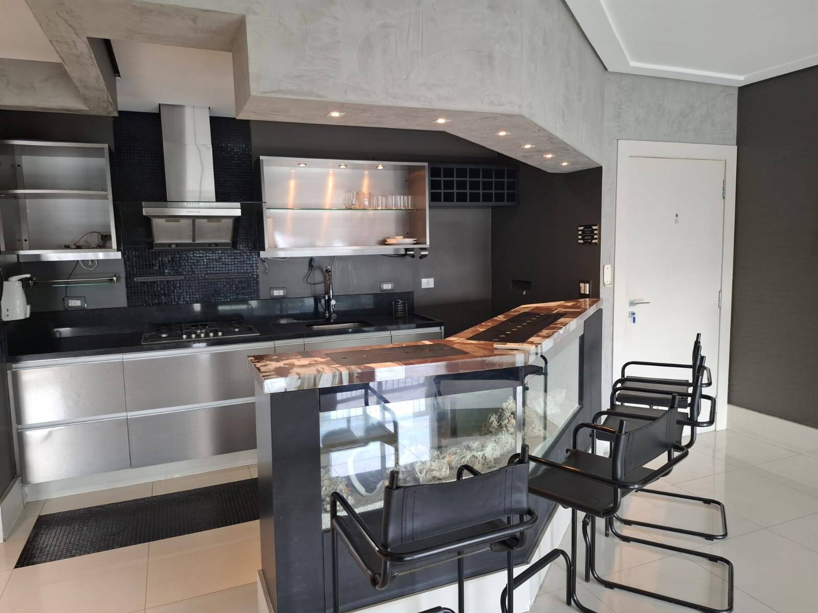 Lindo Apartamento todo reformado 100m2 2quartos 1 suíte 1 vaga em Pinheiros - M Baroni Prime