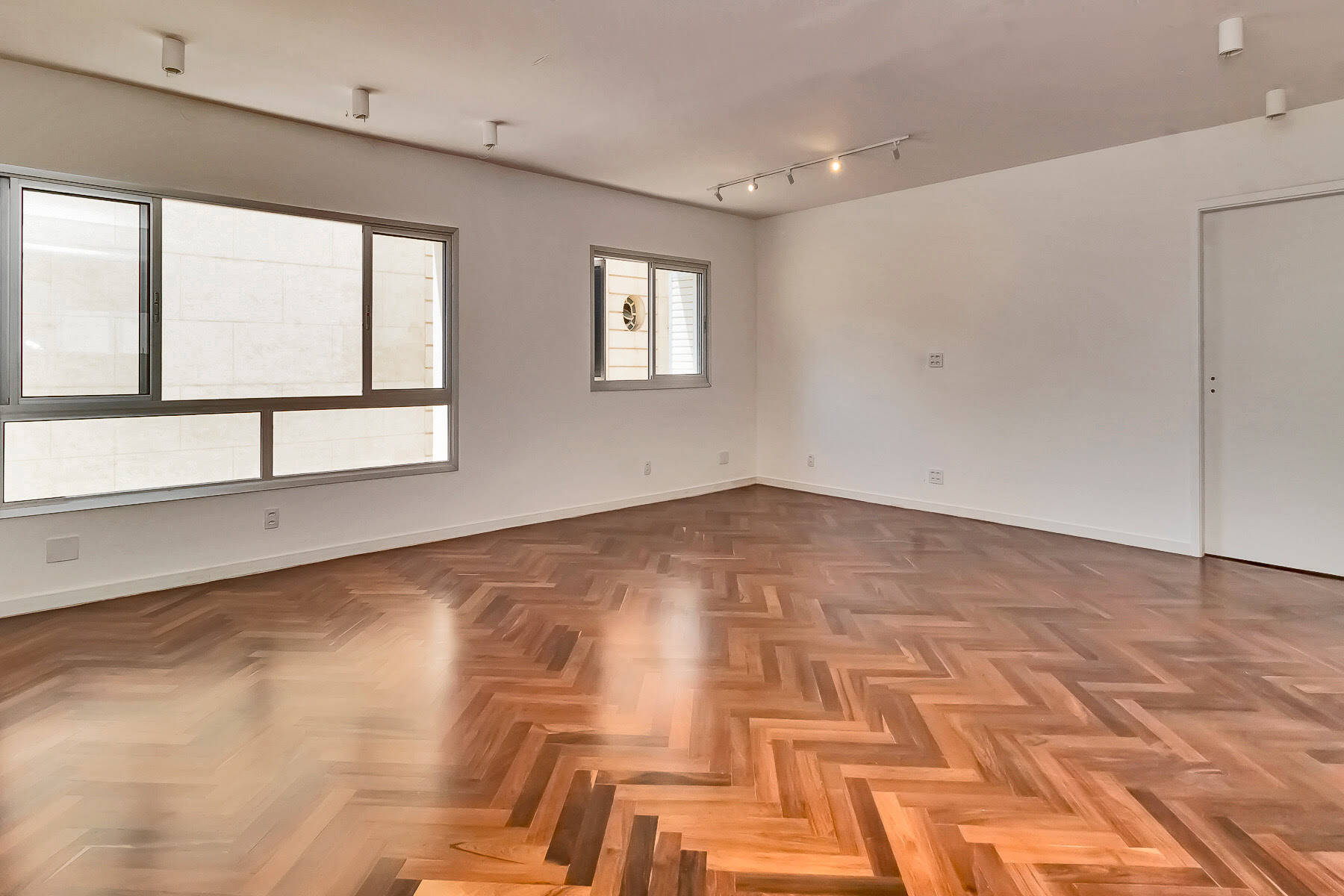 Apartamento a venda no Jardim Paulista, 117 m² - M Baroni Prime