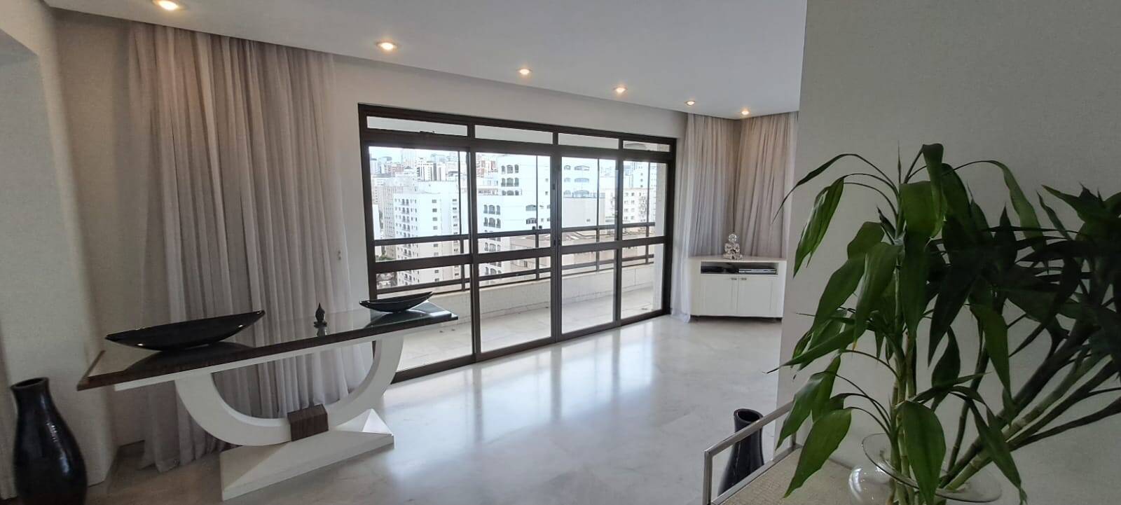 SUNTUOSO APARTAMENTO Á VENDA, JD.PAULISTA,3 DORMS(3 SUITES) , 3VAGAS, 298M2 - M Baroni Prime