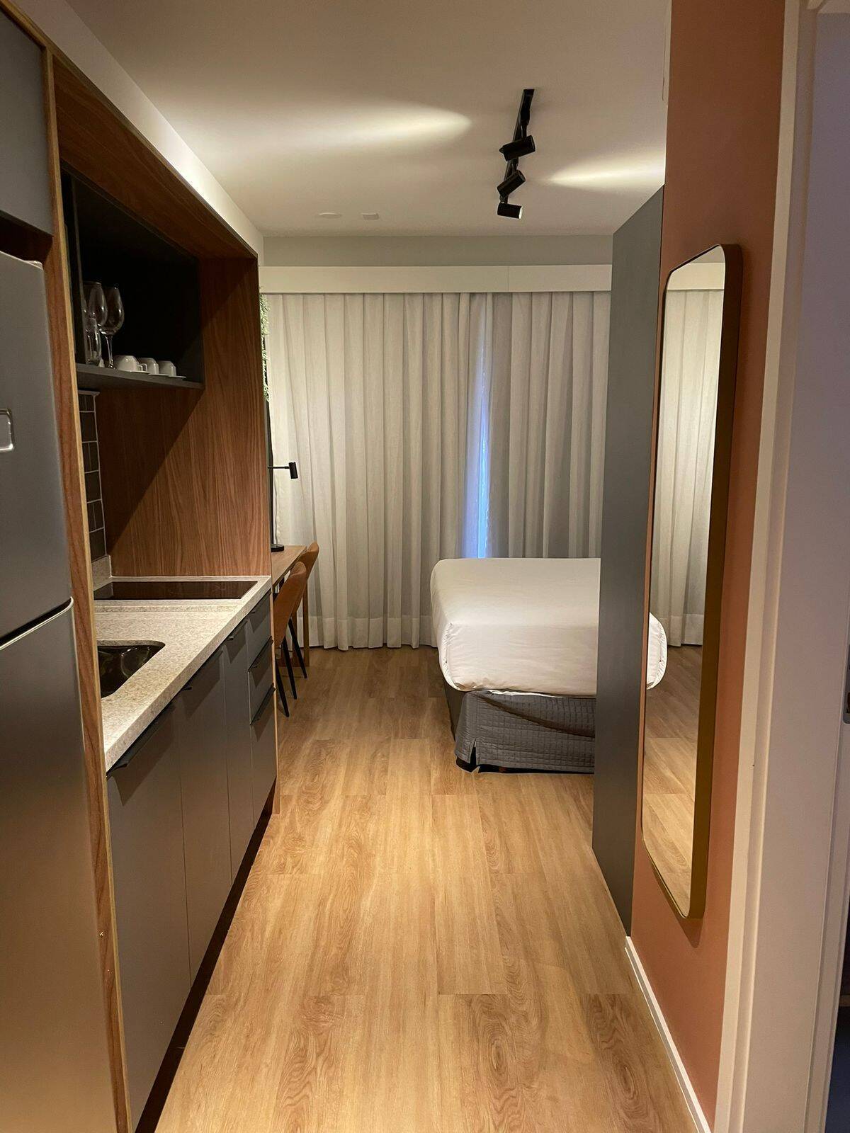 Studio para alugar com 1 quarto, 30m² - Indianópolis,