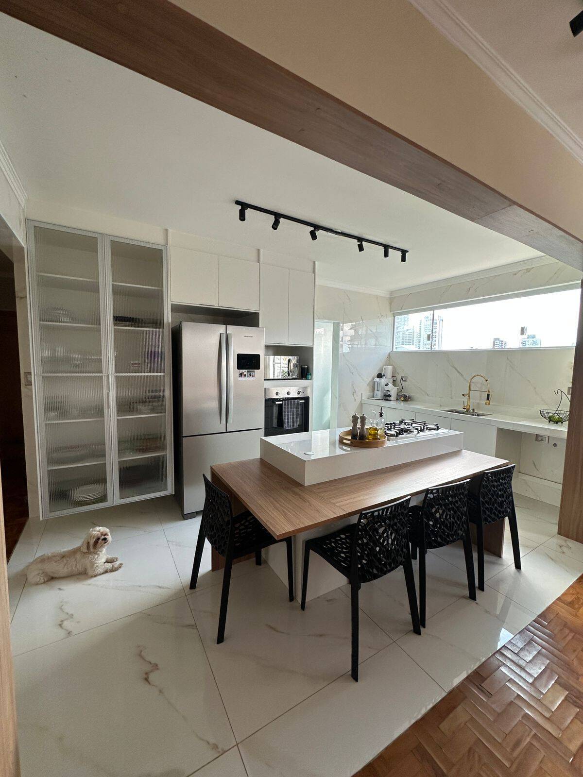  - Apartamento em frente a estação do metrô Perdizes