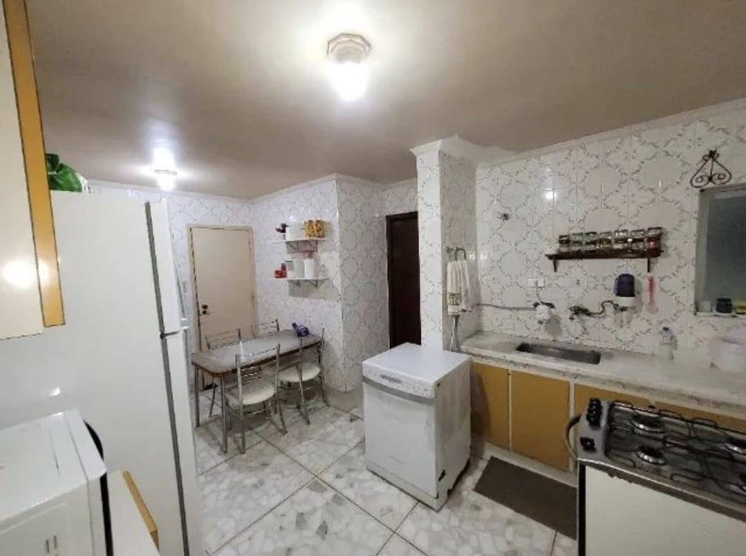  - Lindo Apartamento na Fradique Coutinho, próximo ao metrô 128m2
