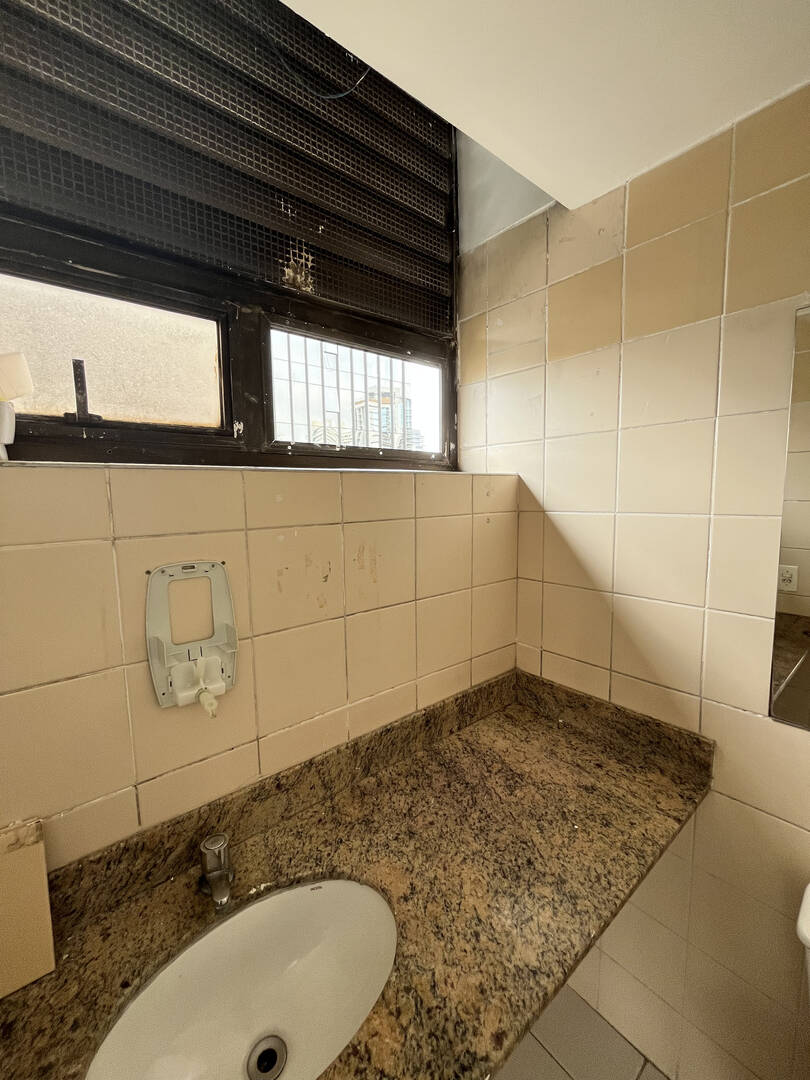  - CONJUNTO COMERCIAL PARA LOCAÇÃO NO CAMPO BELO COM 90M2