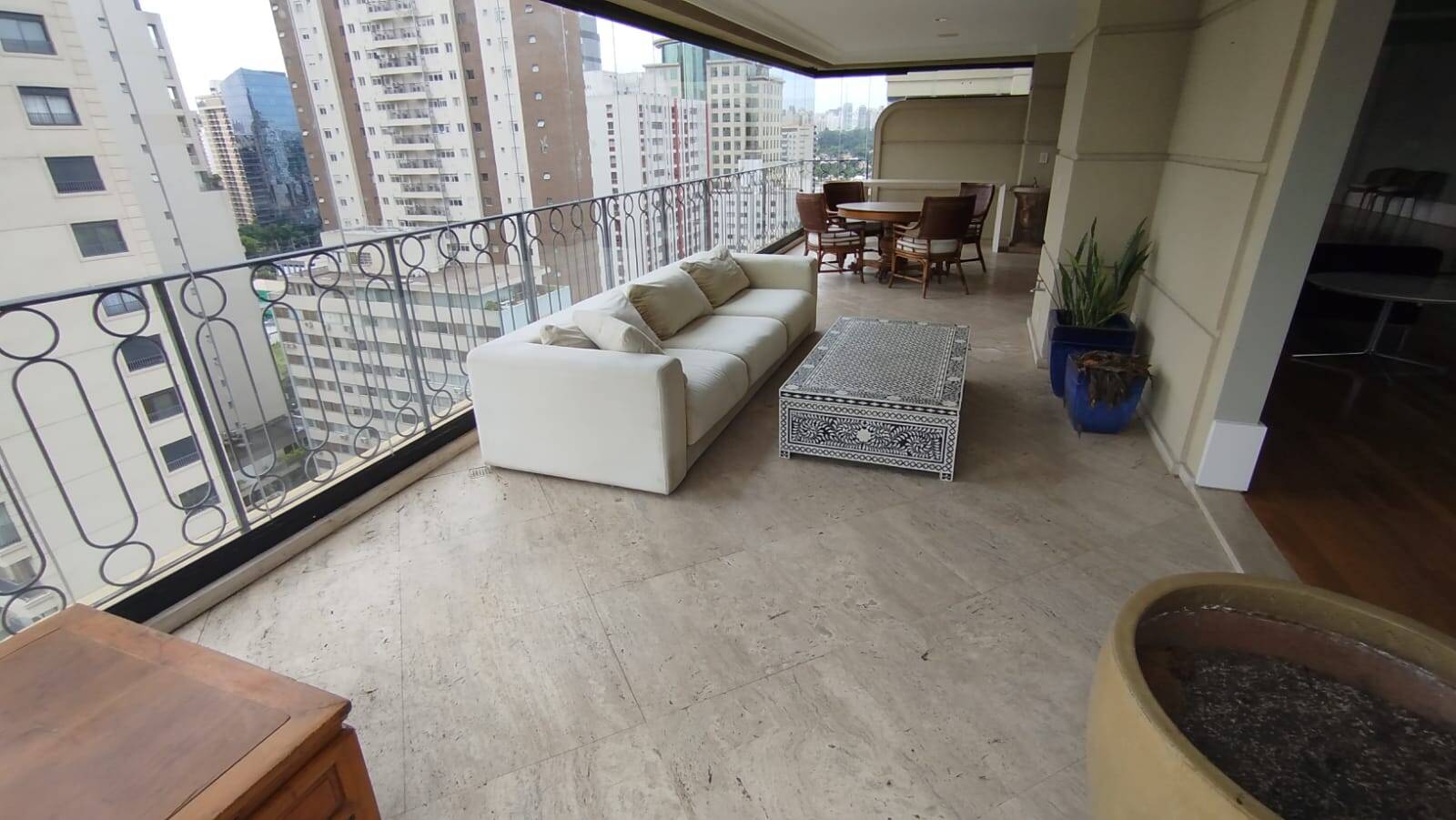 Apartamento para locação com 5 suites no Itaim Bibi 512m² - M Baroni Prime