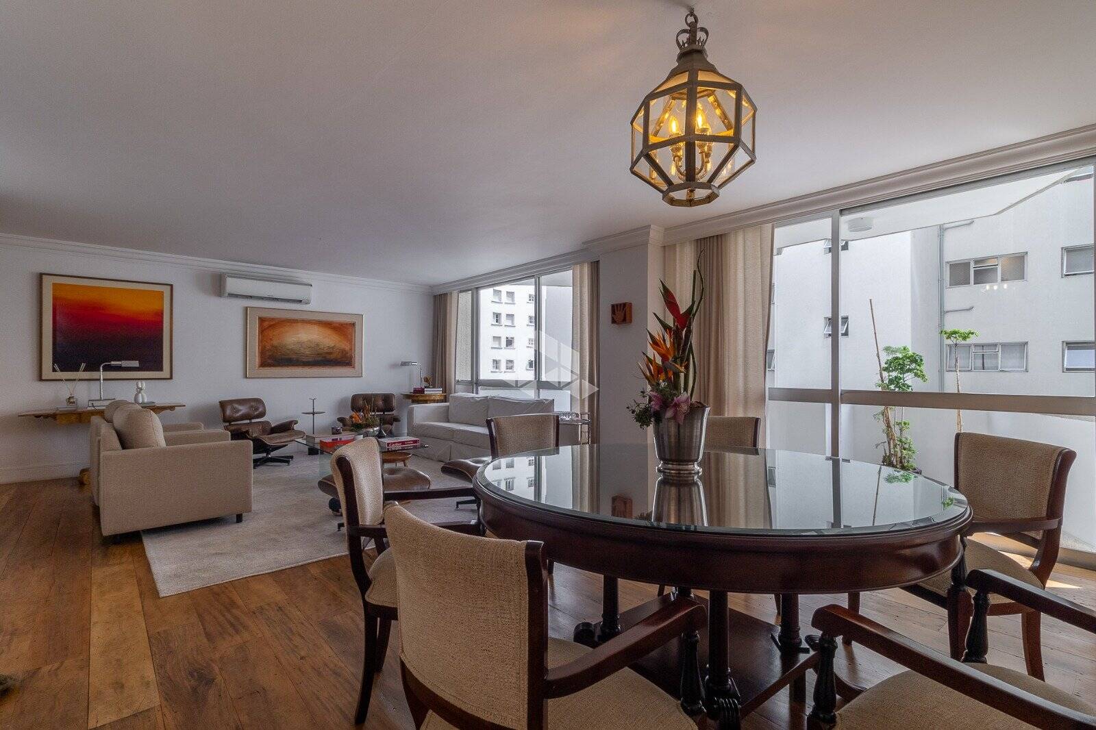 Apartamento à venda com 3 quartos, 188m² - Jardim Paulista,