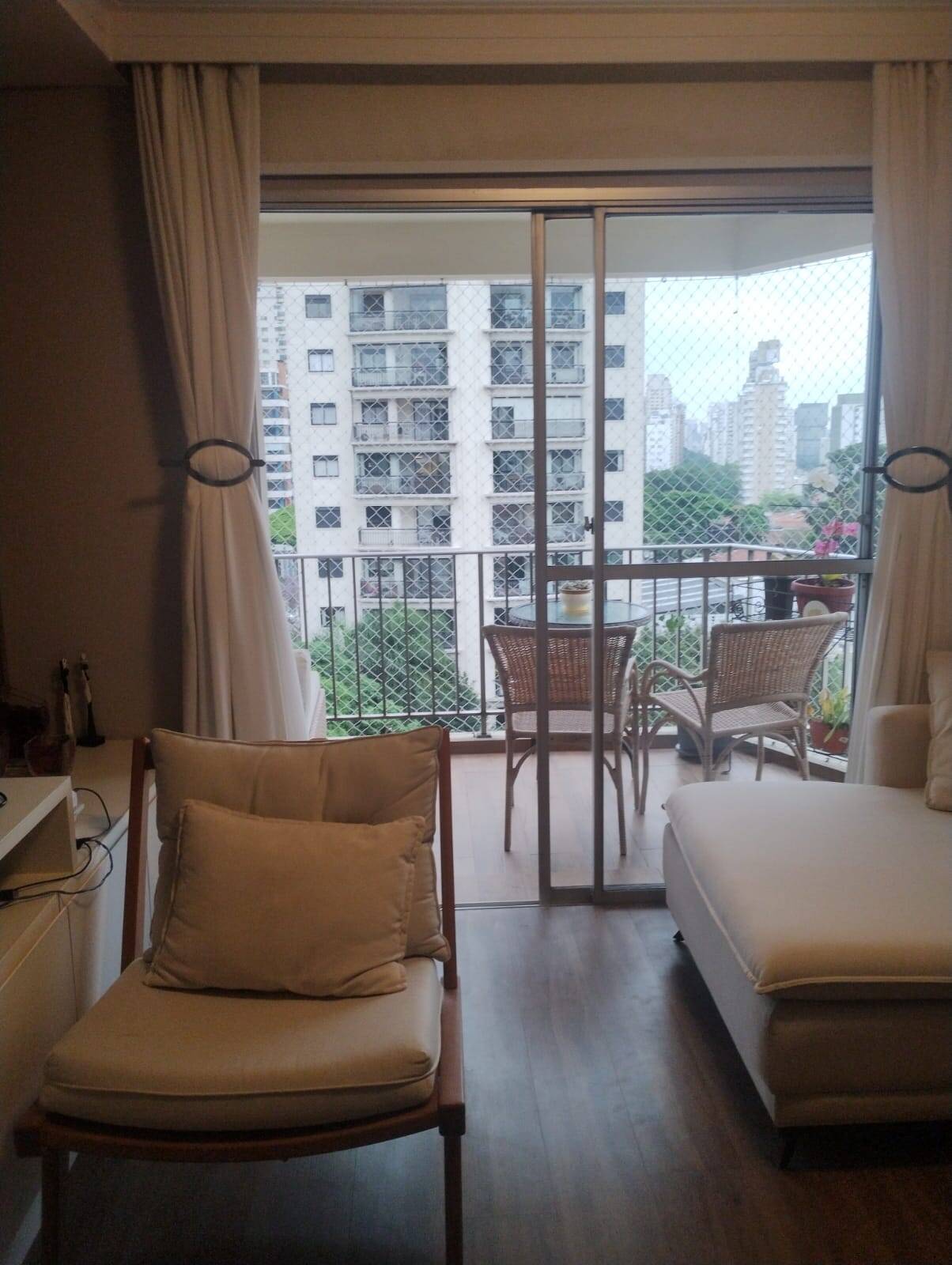 Apartamento à venda com 2 quartos, 91m² - Nova Piraju,