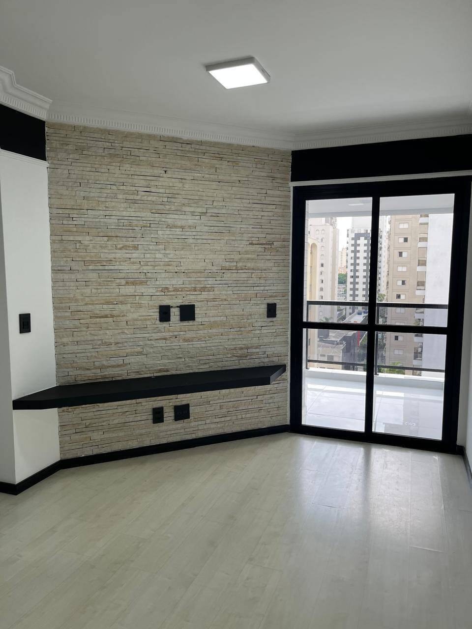  - Apartamento com 2 dormitórios para locação em Moema