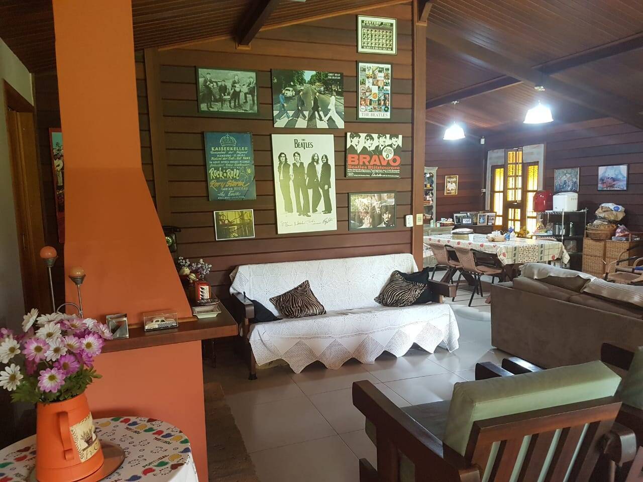 Chácara à venda com 3 quartos, 360m² - City Castello,