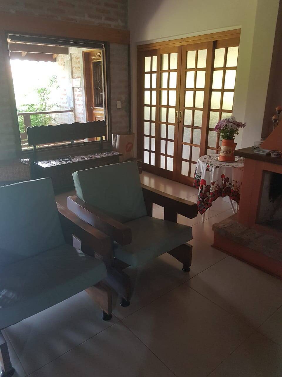 Chácara à venda com 3 quartos, 360m² - City Castello,