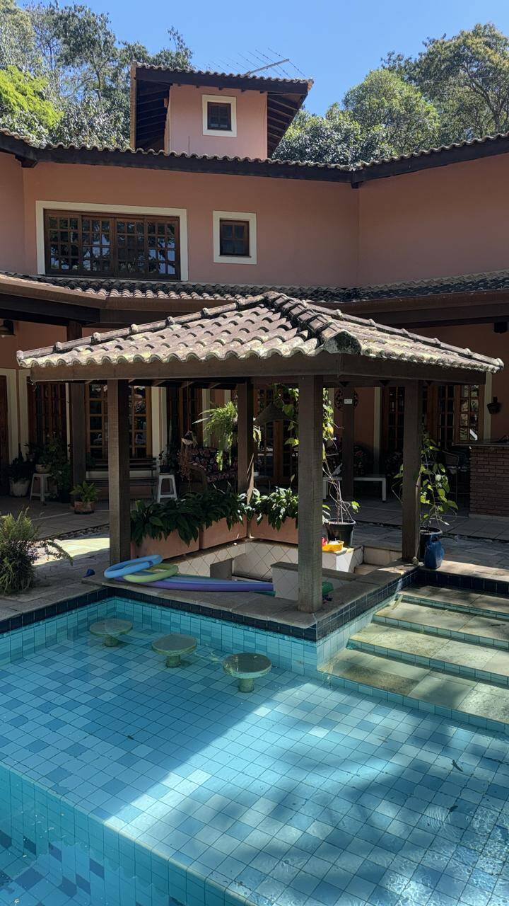 Casa de condomínio à venda com 5 quartos - Altos de São Fernando,