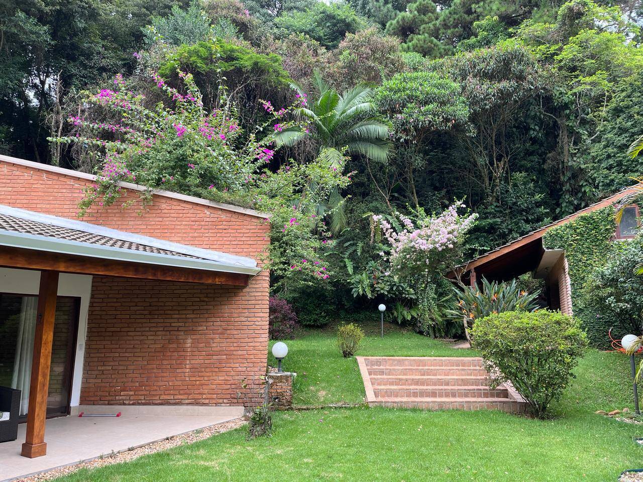  - Belíssima casa contemporânea à venda na melhor rua do Forest Hills