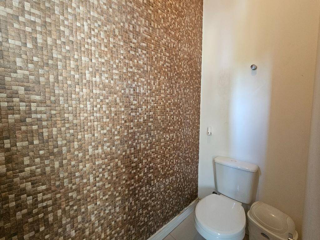  - Casa no Forest Hills – Cotia – 2 Suítes, 4 Dormitórios e Muito Conforto