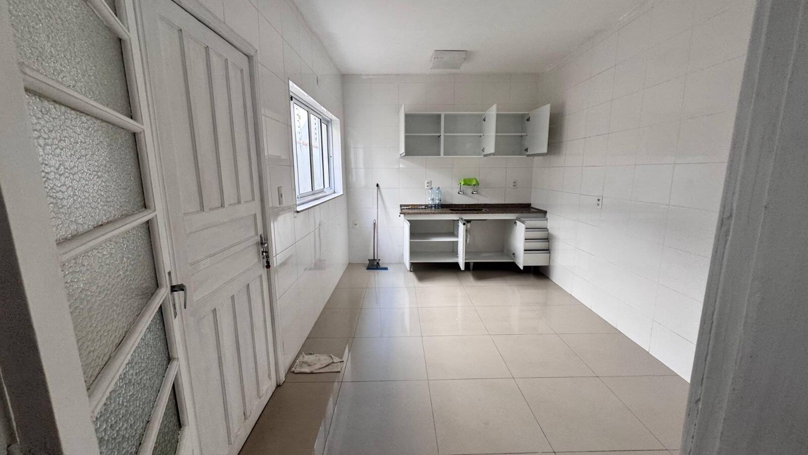 Casa à venda com 3 quartos, 155m² - Ipiranga,
