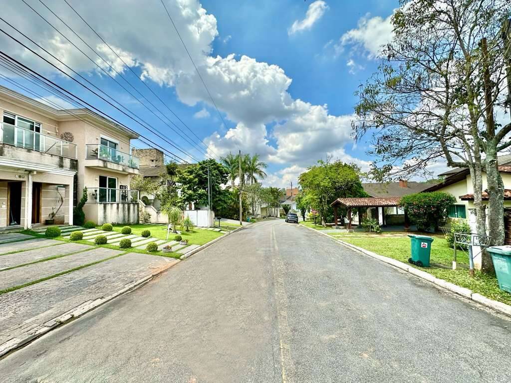 Casa à venda com 3 quartos, 489,49m² - Nova Higienópolis,