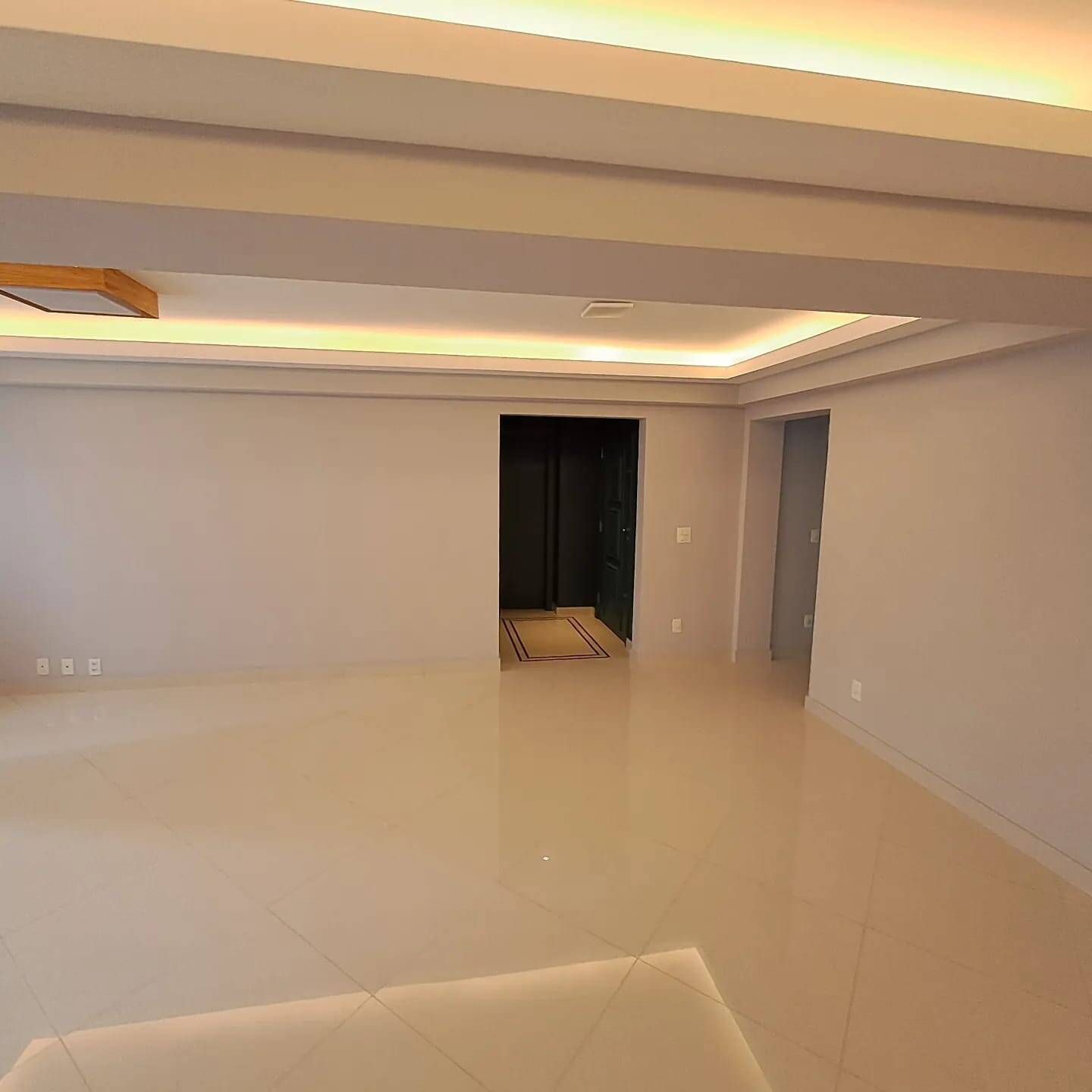 APARTAMENTO ,MORRO DOS INGLESES, 4 DORM(1 SUITE ), 2 VAGAS,150 M2,REFORMADO - M Baroni Prime