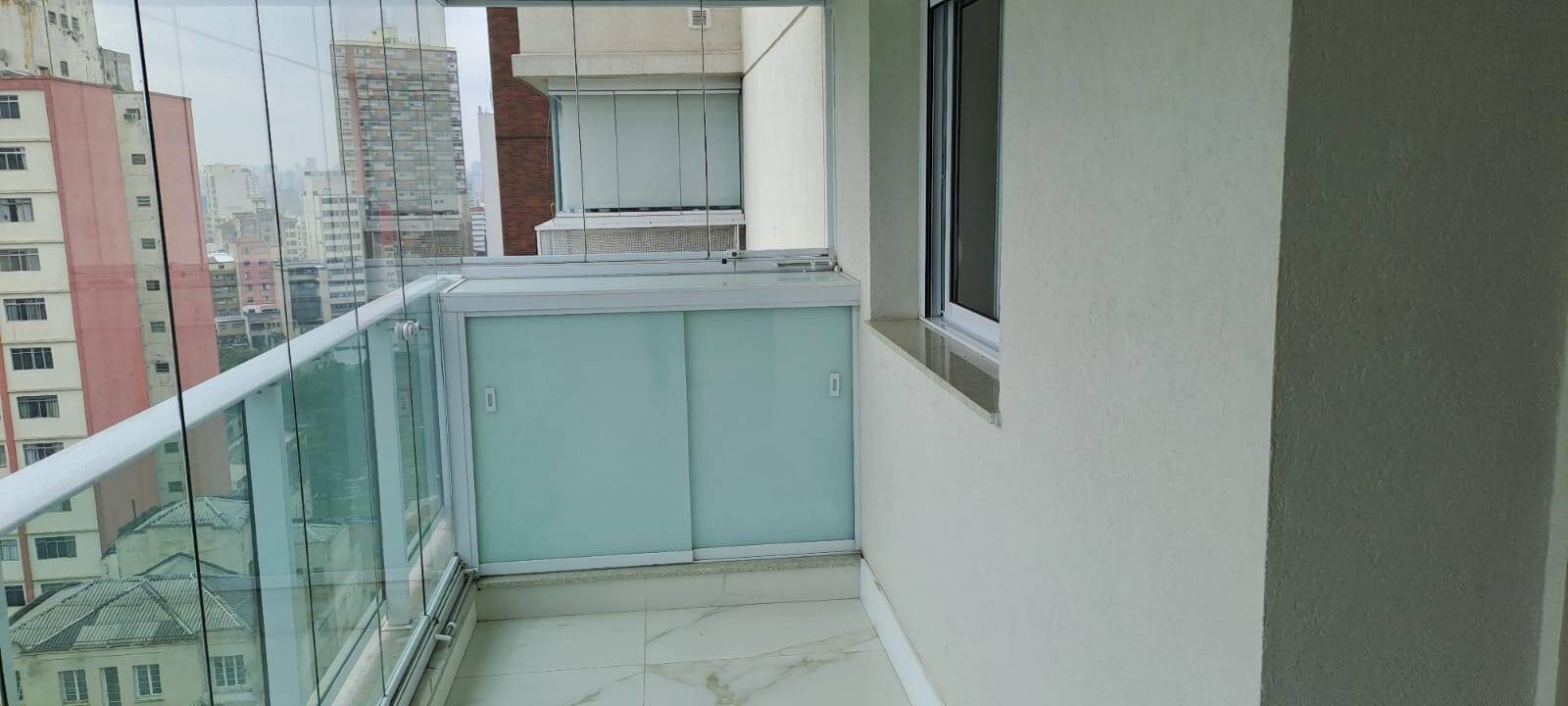  - APARTAMENTO,LOCAÇÃO,BELA VISTA,1 DORM (SUITE),SEMI-MOBILIADO,VARANDA, 45M2.