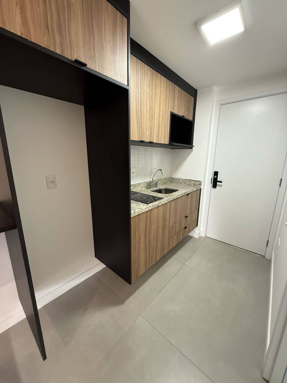  - APARTAMENTO STUDIO,VILA GUARANI , QUARTO INTEGRADO COM A SALA /TERRAÇO,27M2