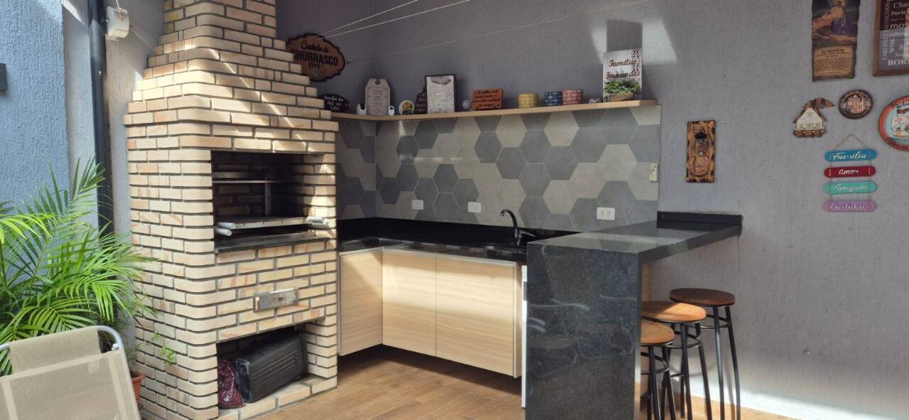  - Casa à Venda na Mooca - Vila Libanesa | 3 Quartos (1 Suíte) | 4 vagas