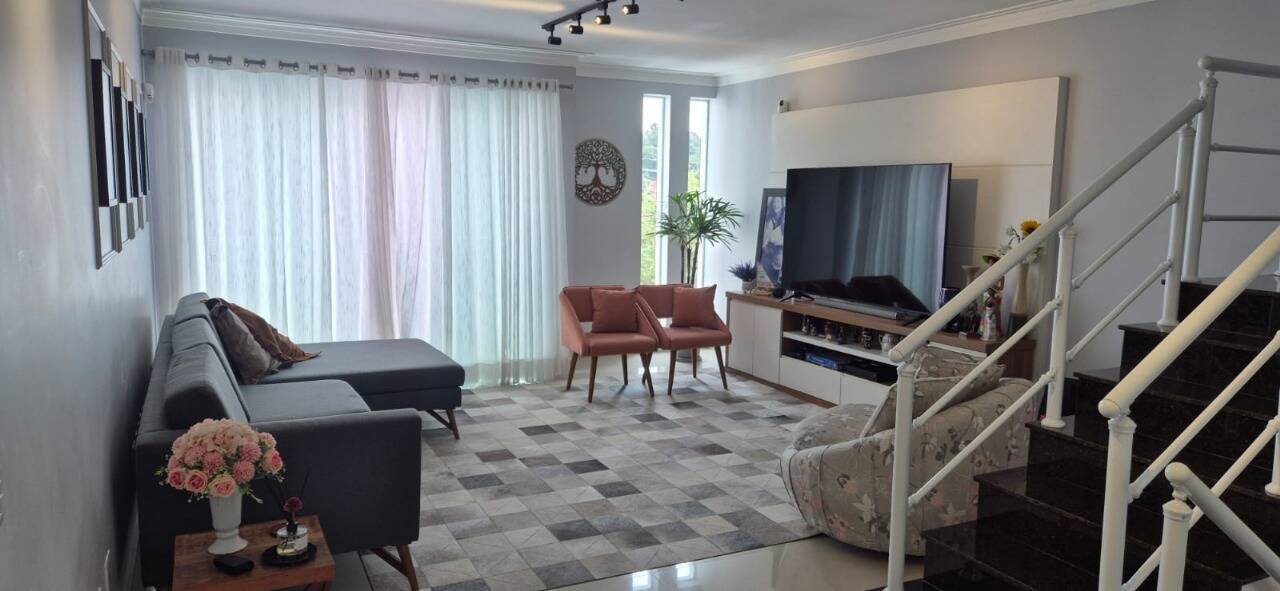 Casa à venda com 3 quartos, 168m² - Vila Libanesa,