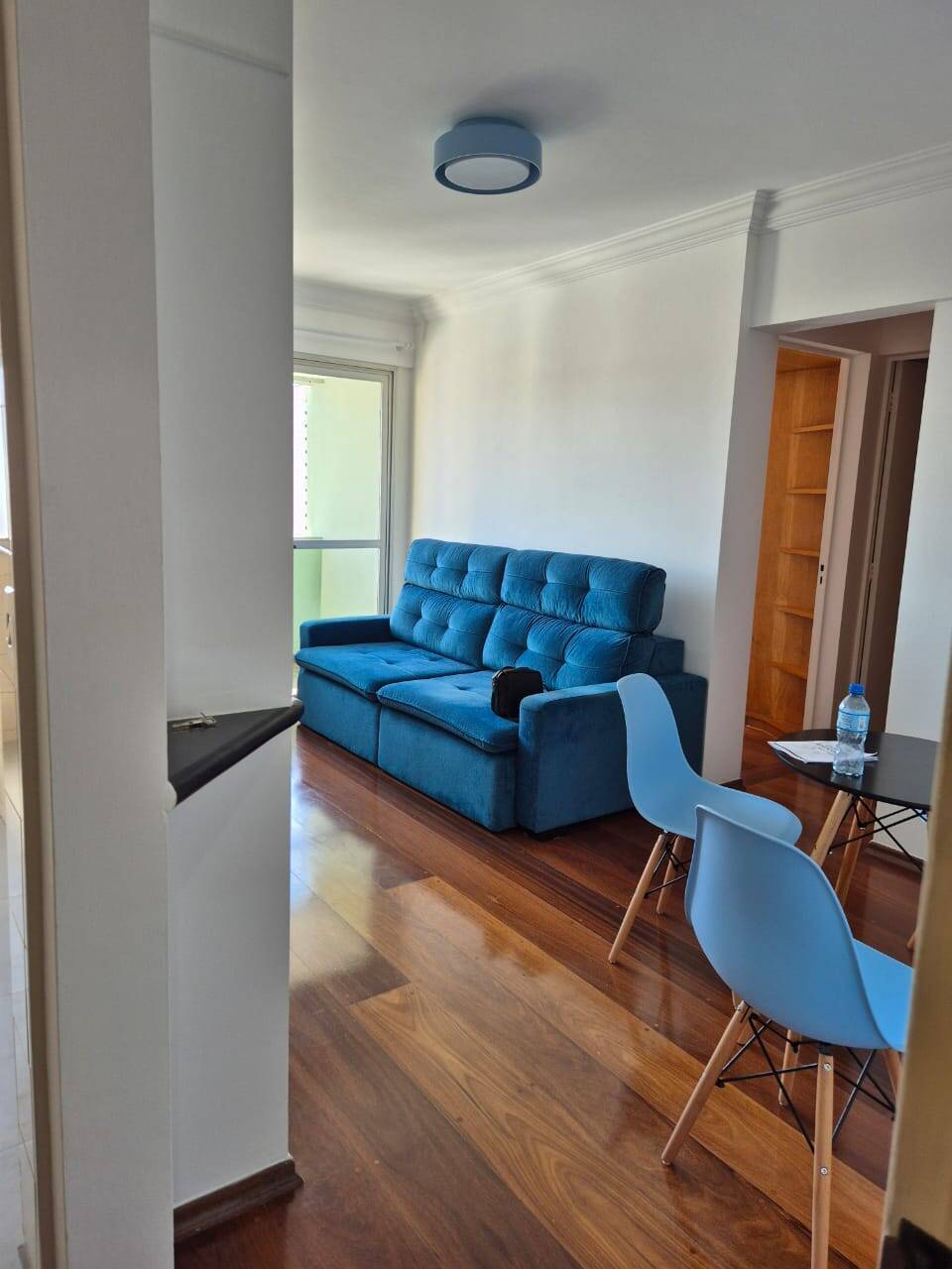  - APARTAMENTO ALUGA, MOBILIADO , ACLIMAÇÃO, 1DORM, VARANDA, 42M2, LAZER COMPL