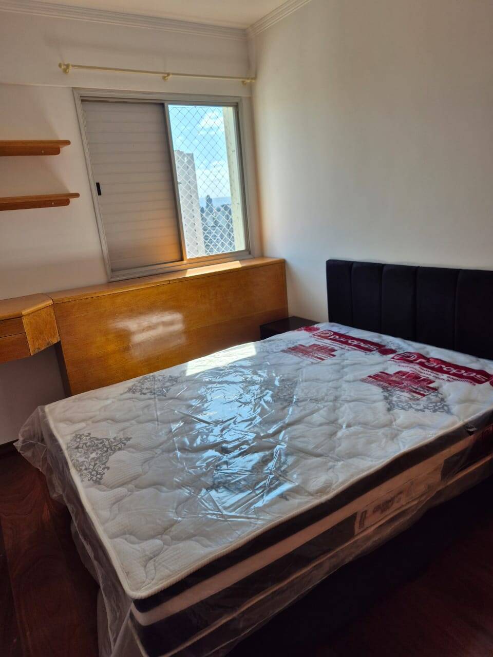  - APARTAMENTO ALUGA, MOBILIADO , ACLIMAÇÃO, 1DORM, VARANDA, 42M2, LAZER COMPL