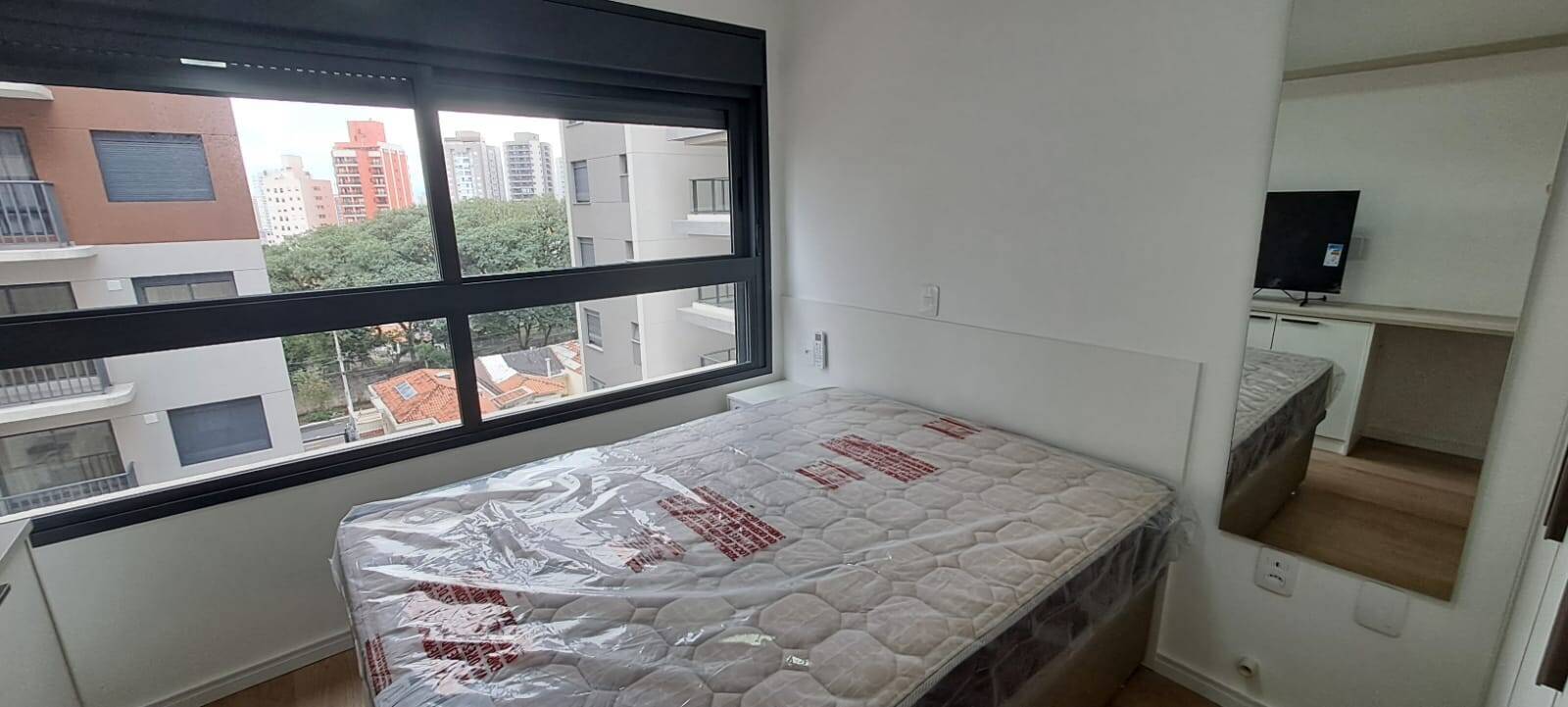  - STUDIO ,ALUGA, MIRANDOPOLIS ,1 DORM INTEGRADO C/ SALA E COZINHA ,MOBILIADO.