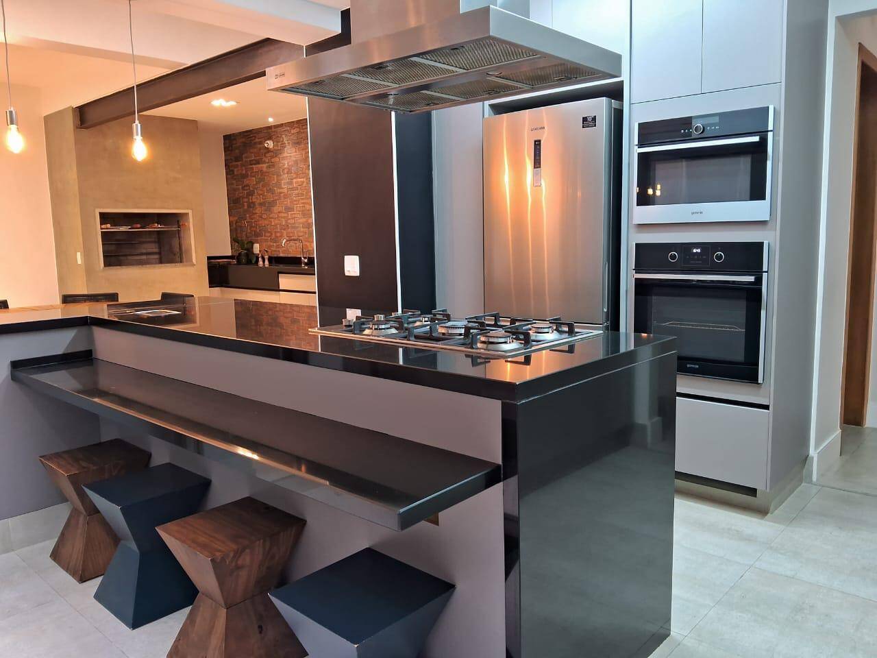  - CASA SOBRADO Á VENDA, PERDIZES , 3 DORMS (3SUITES), 2 VAGAS,REFORMADO,180M2