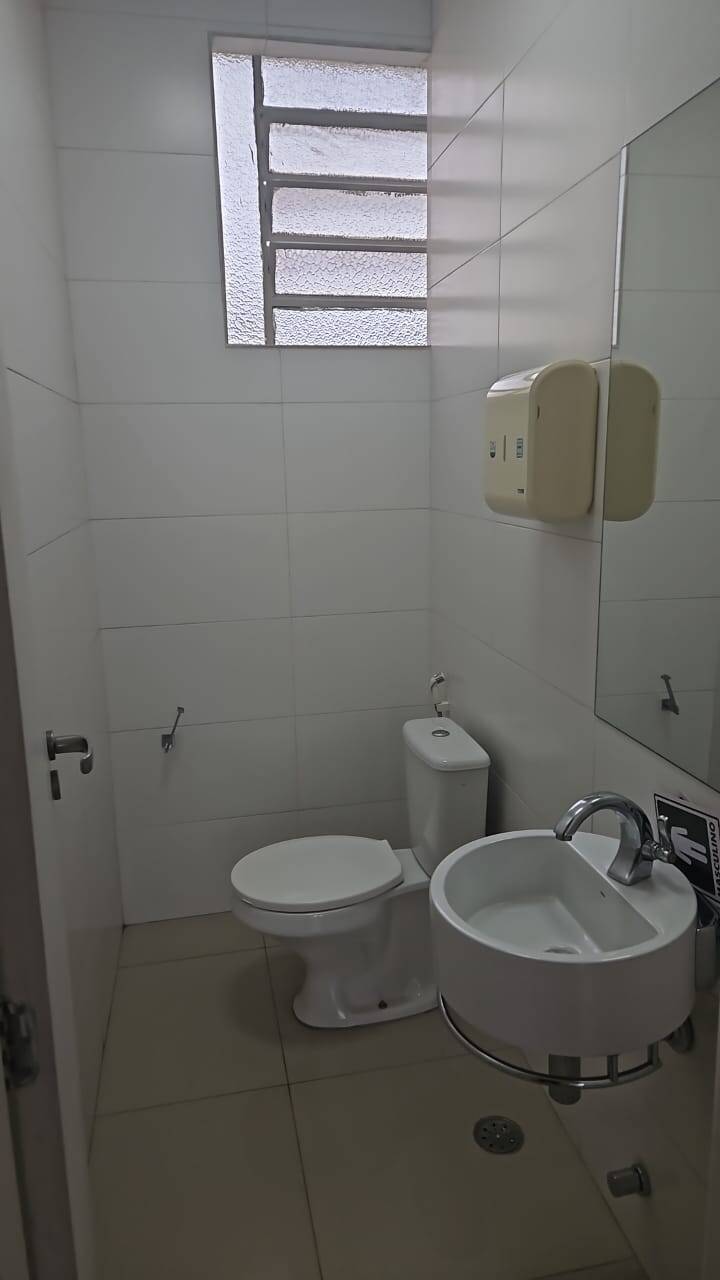  - Casa Comercial para Venda, no Jd. Paulista, com 237 m, 9 salas,4 banheiros