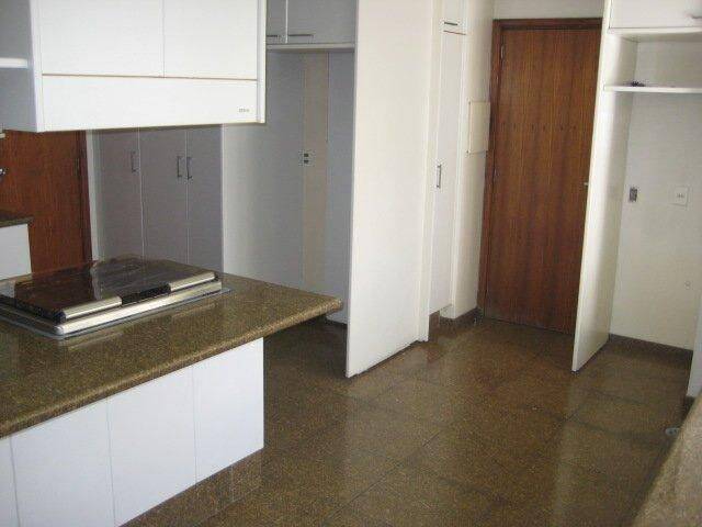  - Apartamento para Locação, no Jardim Paulista, 468,8m2 ,4 dormt ,4 vagas