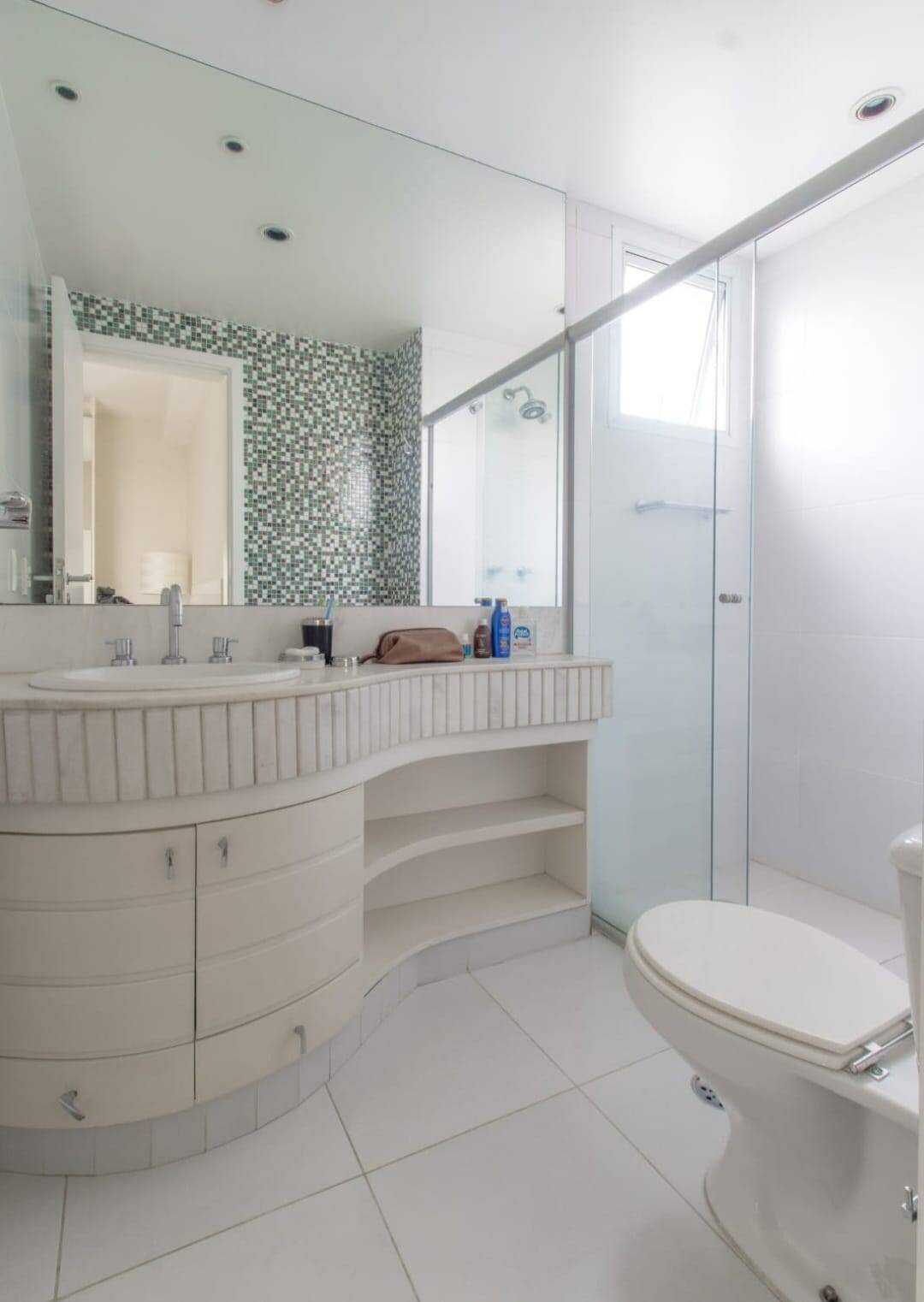  - Apartamento a venda em Moema, 125m2 , 3 suítes, 3 vagas