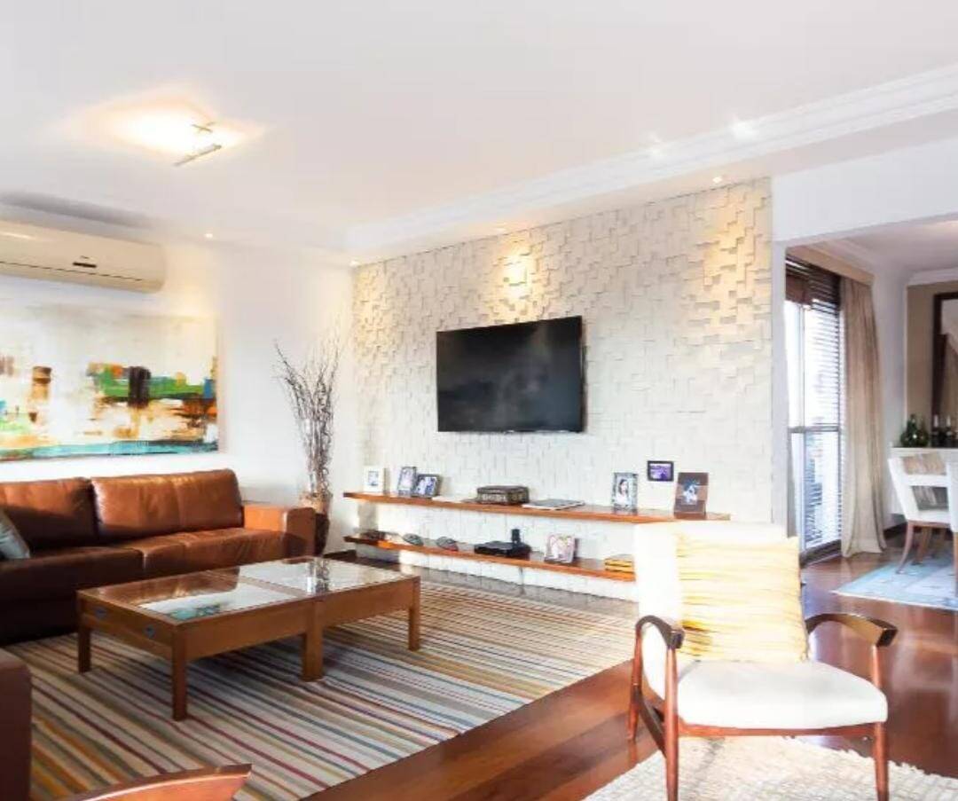 Apartamento à venda com 4 quartos, 240,00m² - Moema,