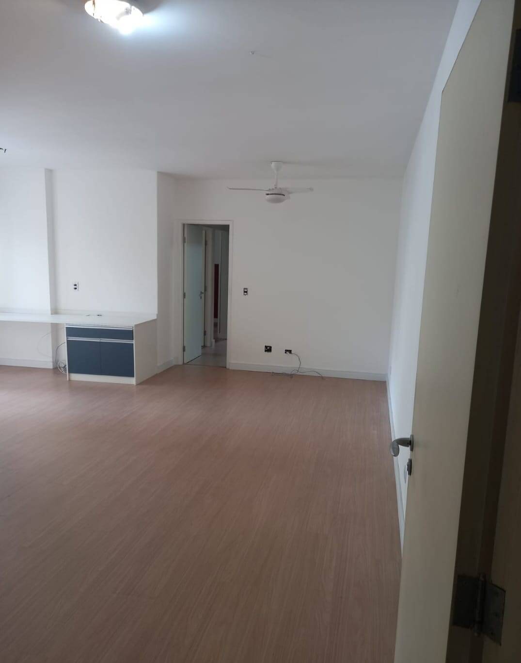 Apartamento à venda com 3 quartos, 76,00m² - Vila Olímpia,