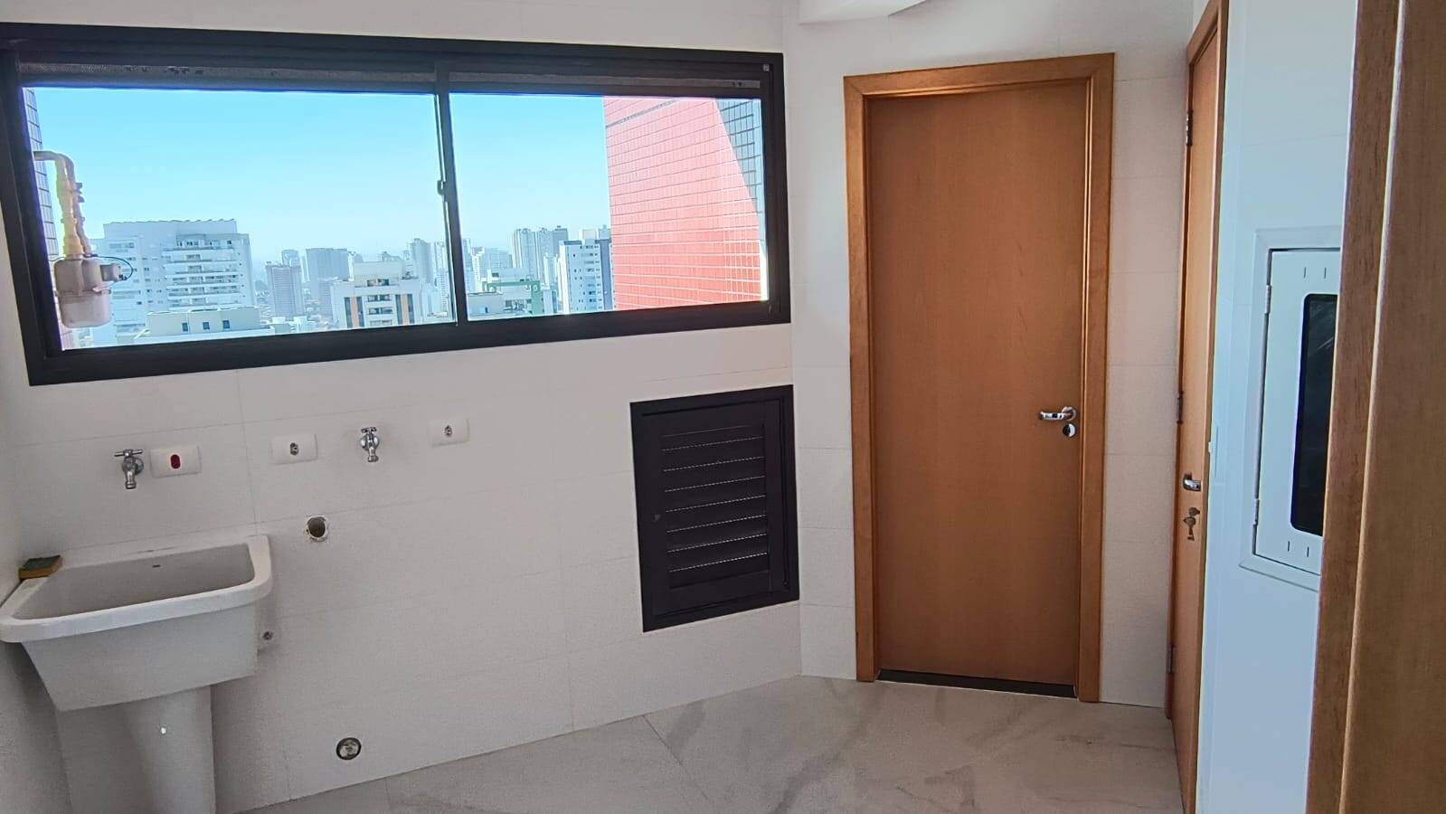 Apartamento à venda com 4 quartos, 685m² - Vila Mariana,