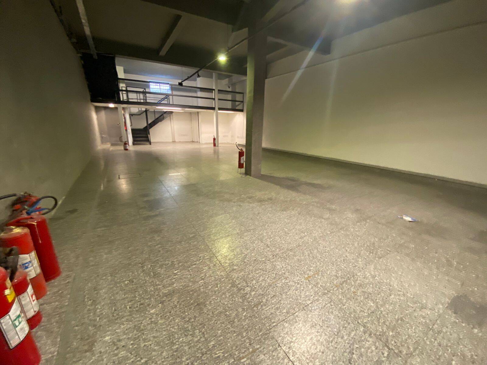 Sala comercial para alugar, 197,00m² - Centro,